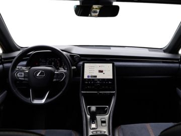 Lexus LBX